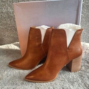 NEW Lisa Vicky Saucy Western Leather Ankle Boots Cognac Brown Heel  11M Women's